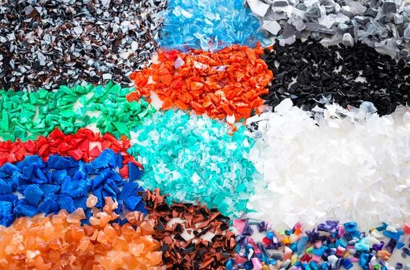 How to Choose the Right Plastic Manufacturing Process
